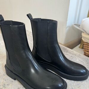 Brand new Zara Chelsea boots